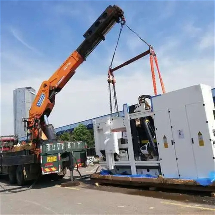 武穴附近小吊车联系方式|8-16吨|本地及时服务